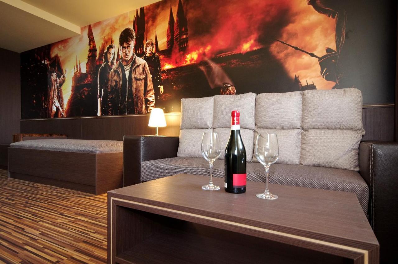 Corvin Apartman Gyula Exterior foto