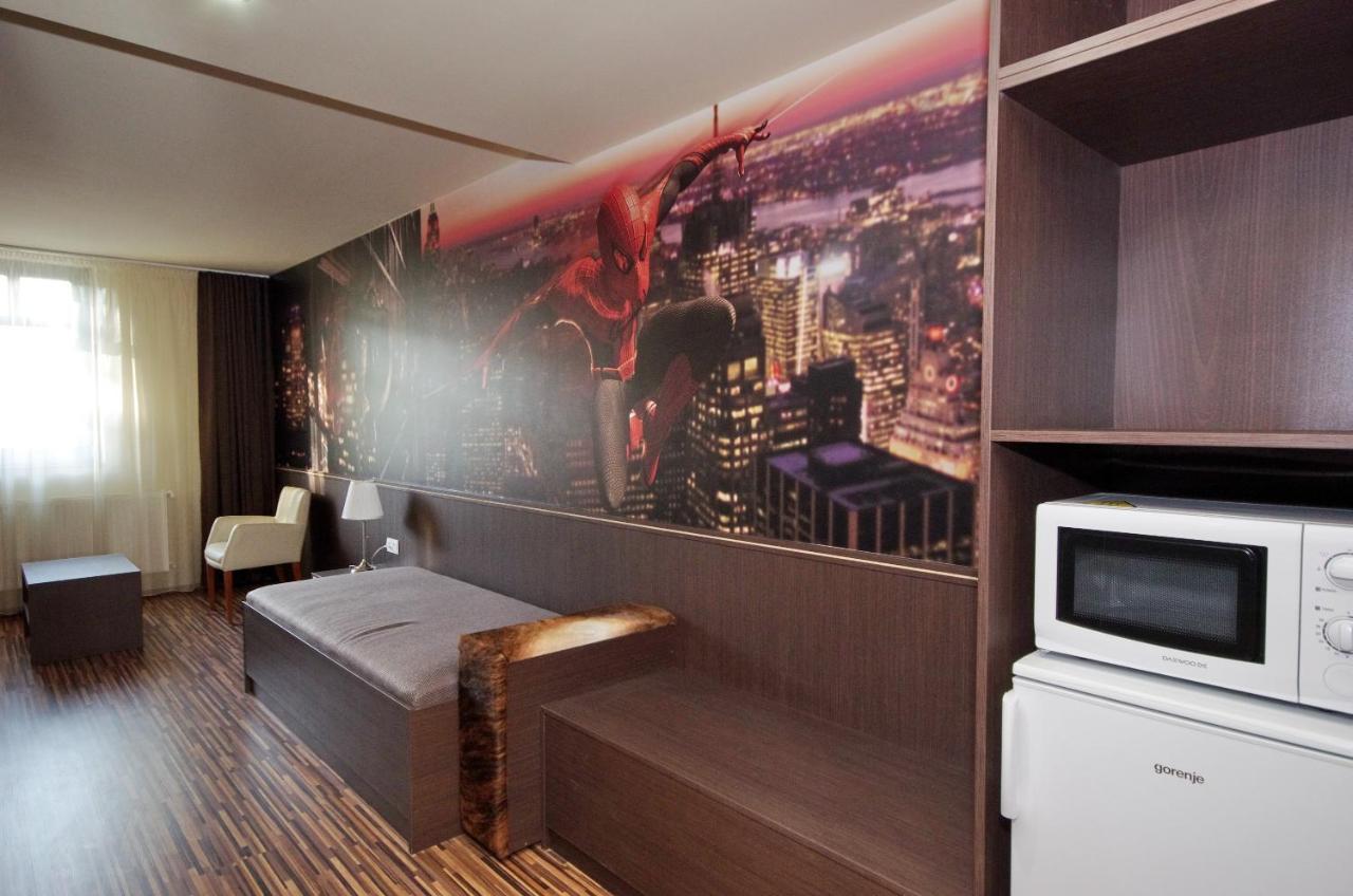 Corvin Apartman Gyula Exterior foto
