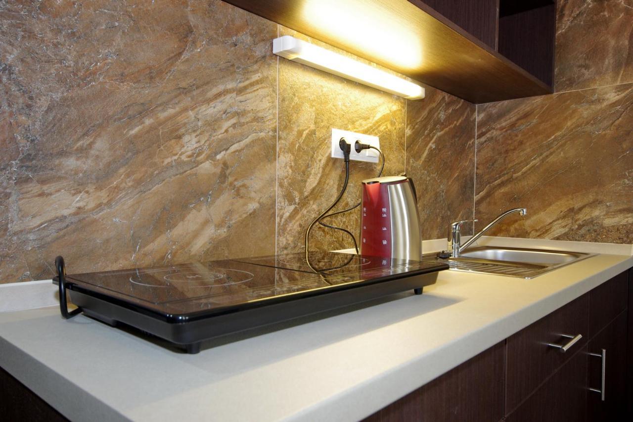 Corvin Apartman Gyula Exterior foto